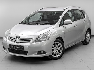 фото Toyota Verso I 2010