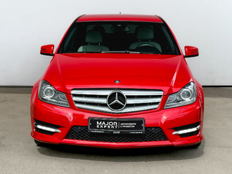 фото Mercedes-Benz C (W/S204) 2011