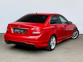 фото Mercedes-Benz C (W/S204) 2011