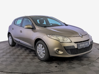 фото Renault Megane III 2010