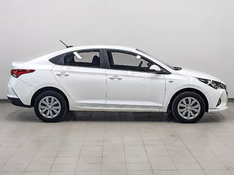 фото Hyundai Solaris II 2022