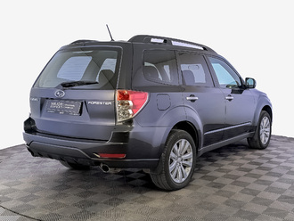 фото Subaru Forester III 2011