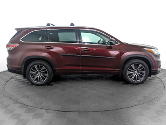 фото Toyota Highlander III 2015