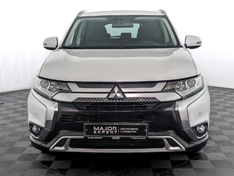 фото Mitsubishi Outlander III 2020