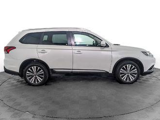 фото Mitsubishi Outlander III 2020