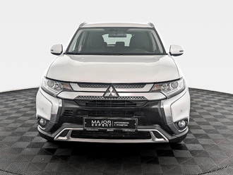 фото Mitsubishi Outlander III 2020