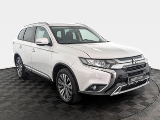 фото Mitsubishi Outlander III 2020