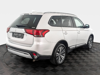 фото Mitsubishi Outlander III 2020