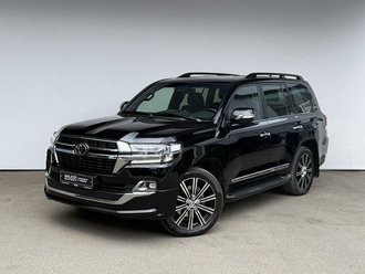 фото Toyota Land Cruiser 200 2020