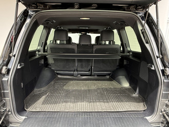 фото Toyota Land Cruiser 200 2020