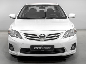 фото Toyota Corolla X 2012