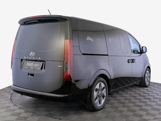 фото Hyundai Staria 2021