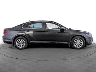 фото Volkswagen Passat B8 2020