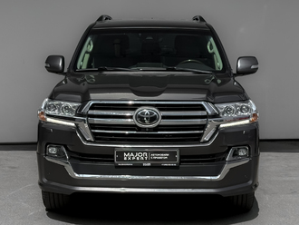 фото Toyota Land Cruiser 200 2018