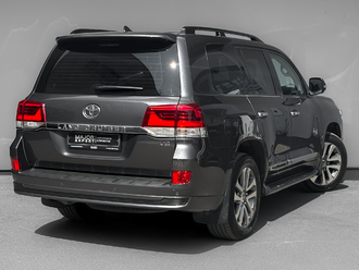 фото Toyota Land Cruiser 200 2018