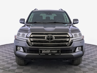 фото Toyota Land Cruiser 200 2020