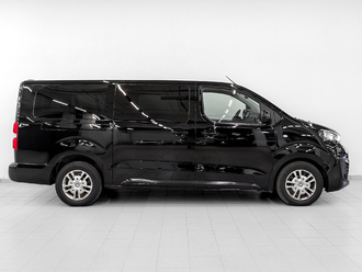 фото Peugeot Traveller 2021
