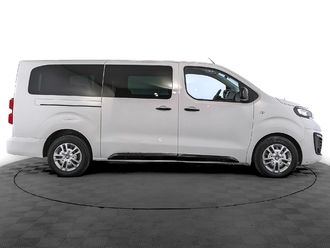 фото Peugeot Traveller 2021