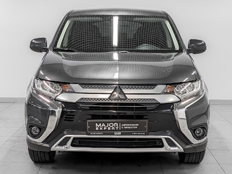 фото Mitsubishi Outlander III 2020