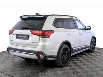 фото Mitsubishi Outlander III 2019