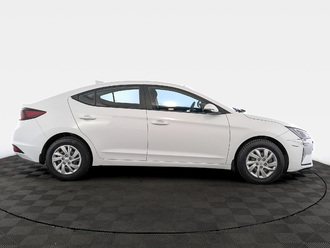 фото Hyundai Elantra VI 2020