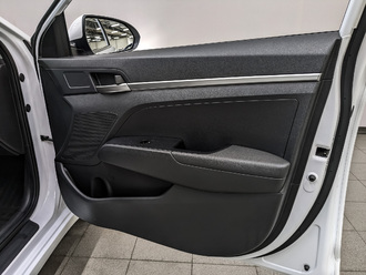 фото Hyundai Elantra VI 2020