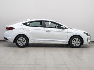 фото Hyundai Elantra VI 2020