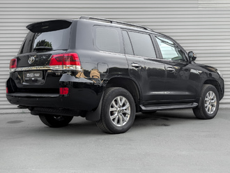 Фото Toyota Land Cruiser 200 с пробегом