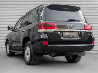 Фото Toyota Land Cruiser 200 с пробегом