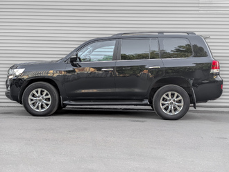 Фото Toyota Land Cruiser 200 с пробегом