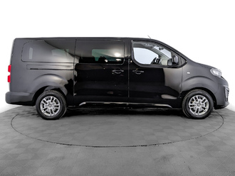 фото Peugeot Traveller 2021