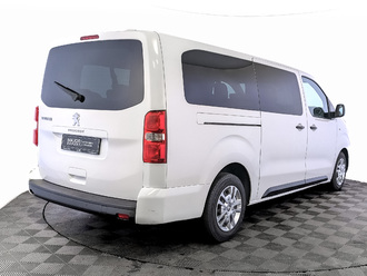 фото Peugeot Traveller 2021