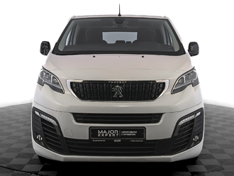 фото Peugeot Traveller 2021