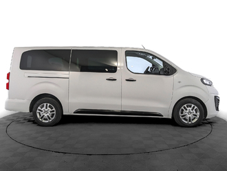 фото Peugeot Traveller 2021