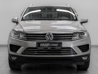 фото Volkswagen Touareg II 2015