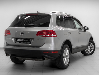 фото Volkswagen Touareg II 2015
