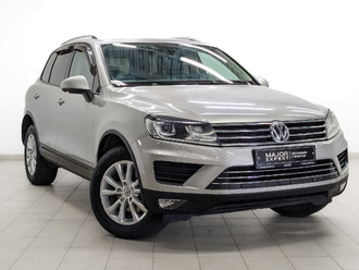 фото Volkswagen Touareg II 2015