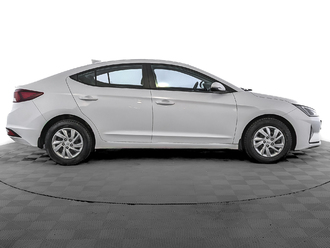 фото Hyundai Elantra VI 2020