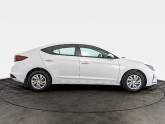 фото Hyundai Elantra VI 2020