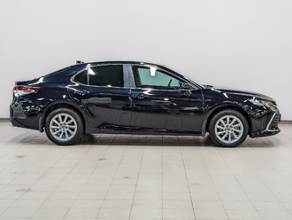 фото Toyota Camry VIII 2022