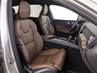 фото Volvo XC60 2021 с пробегом