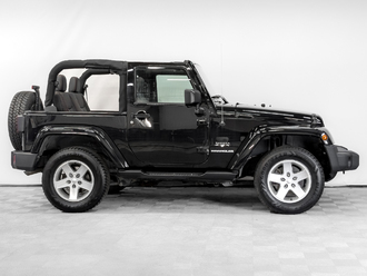 фото Jeep Wrangler III (JK) 2016