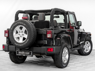 фото Jeep Wrangler III (JK) 2016