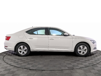 фото Skoda Superb III 2017