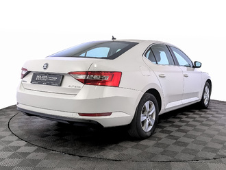 фото Skoda Superb III 2017