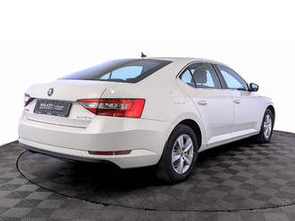 фото Skoda Superb III 2017