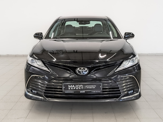 фото Toyota Camry VIII 2021