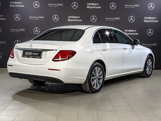 фото Mercedes-Benz E (W/S213) 2019