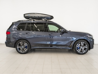 фото BMW X7 (G07) 2021