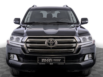 фото Toyota Land Cruiser 200 2016